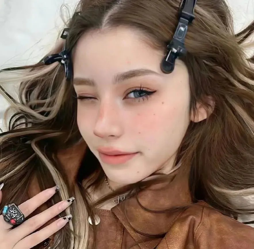 人妖打排球2